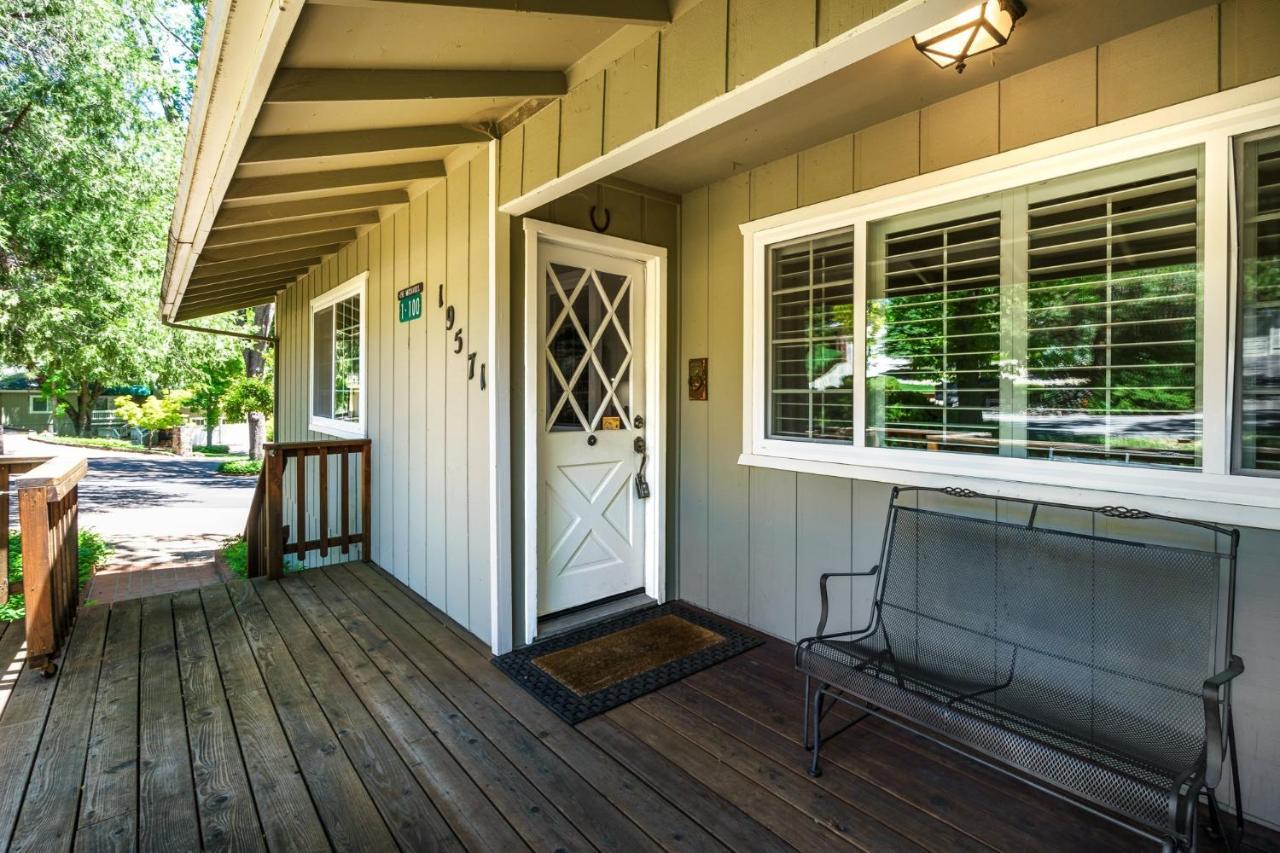 Creme De La Creme 1 Pet Friendly * Groveland